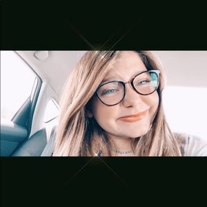 Meet your Posher, Hailey